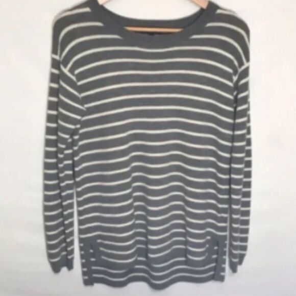 Women’s J. Crew Grey Striped Merino Wool Sweater Elbow Patches - Picture 3 of 9